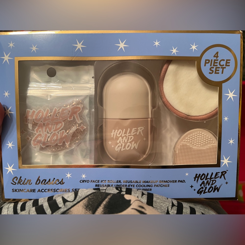 Holler and Glow Skincare Gift Set
